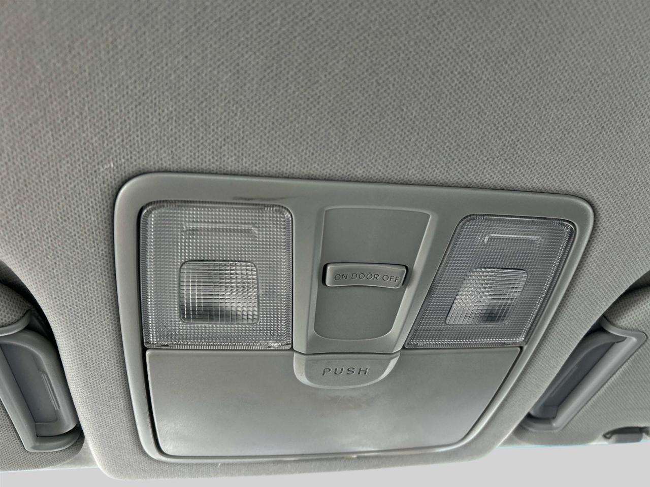 Hyundai Elantra  2013