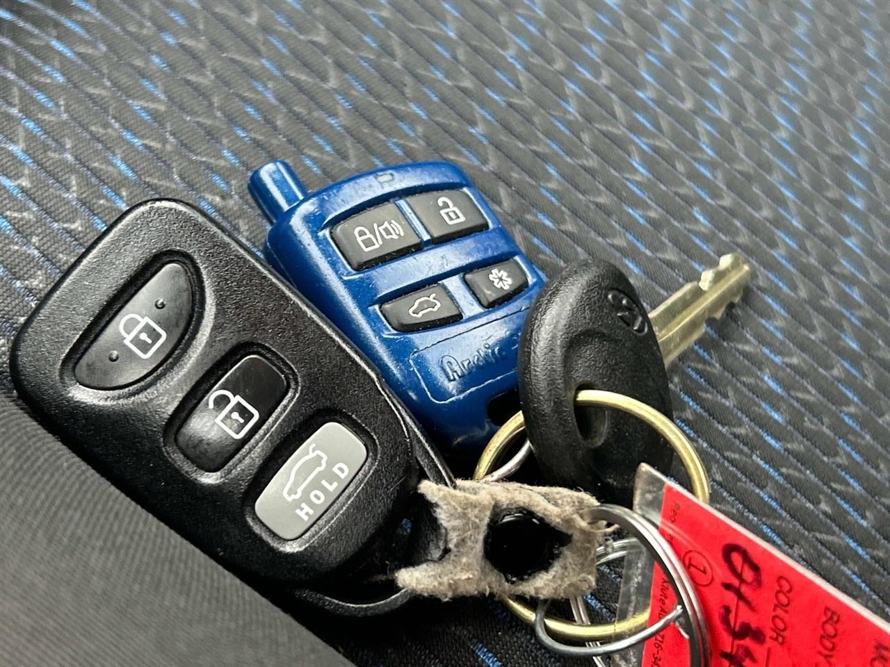 Hyundai Elantra  2013