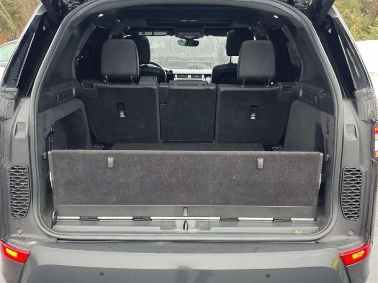 Land Rover Discovery  2020