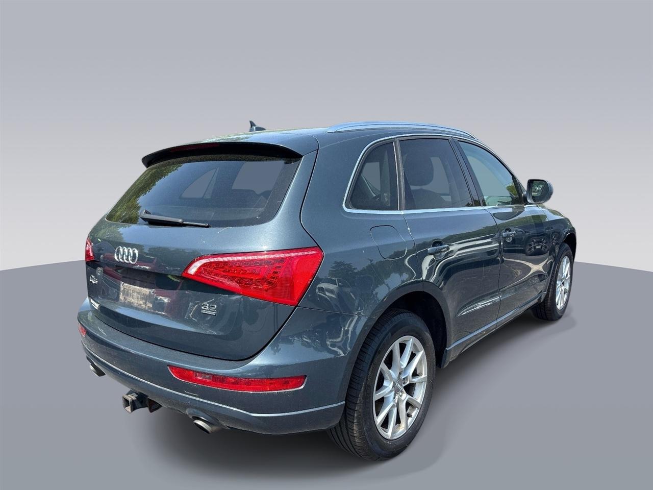 Audi Q5 quattro 4dr Premium 2010