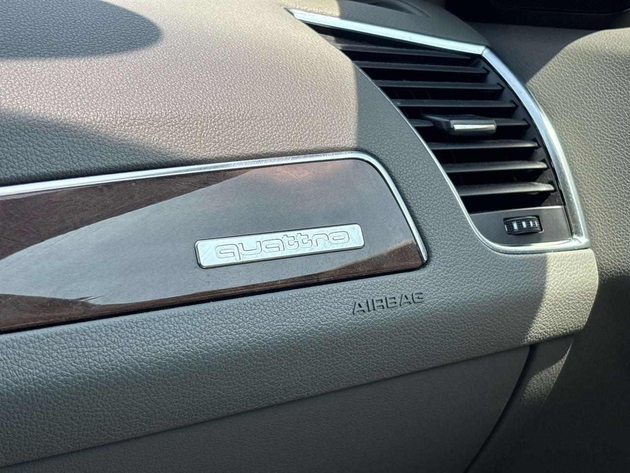 Audi Q5 quattro 4dr Premium 2010