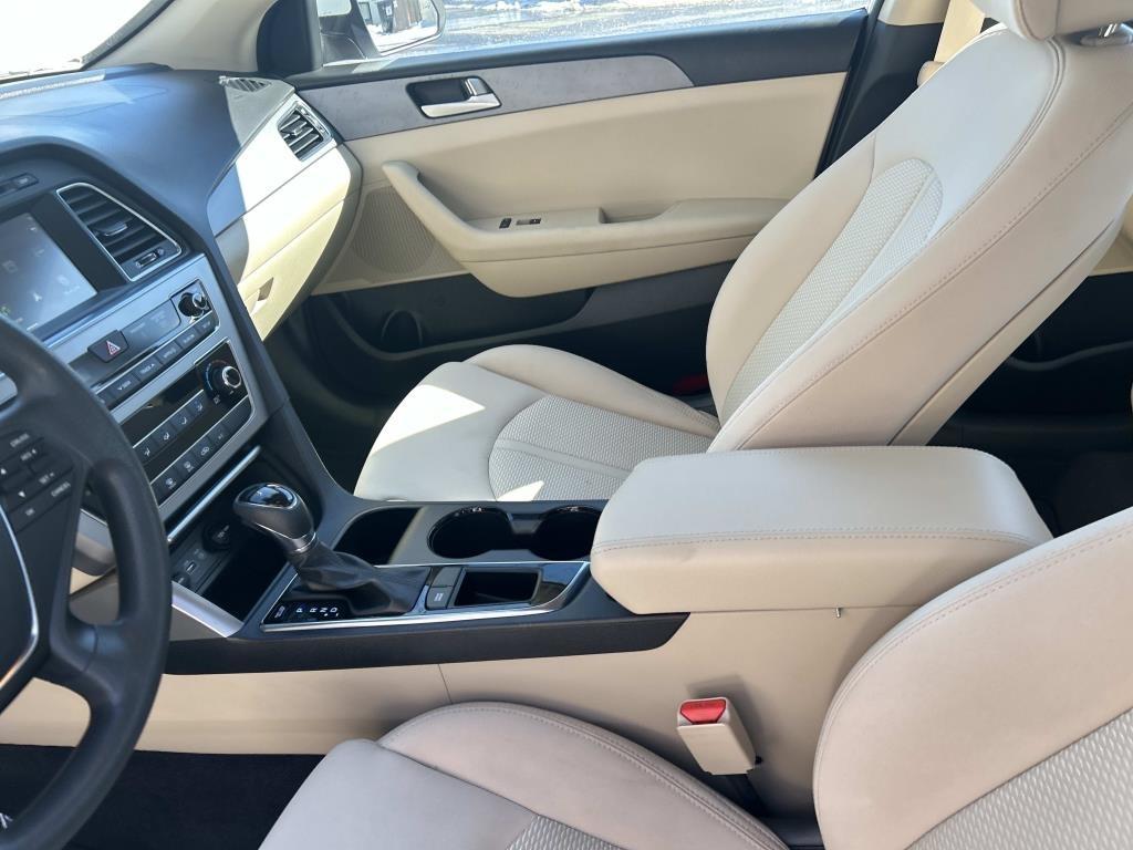 Hyundai Sonata  2016