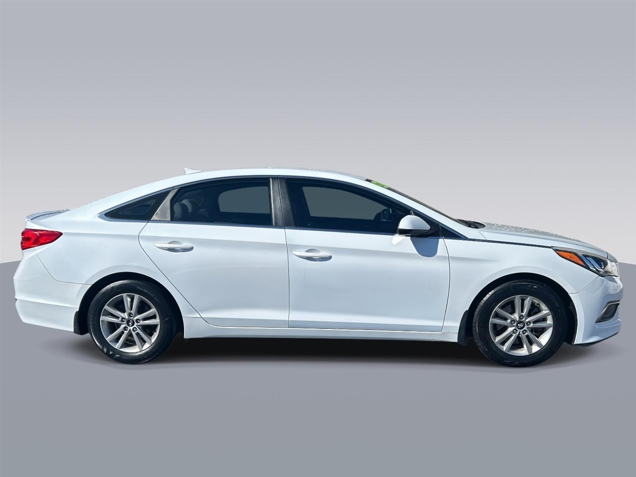 Hyundai Sonata 4dr Sdn 2.4L SE 2016
