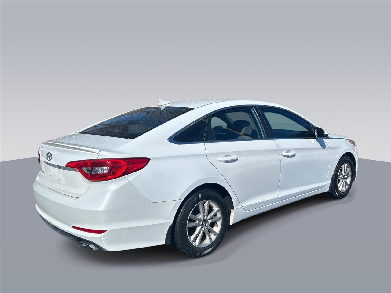 Hyundai Sonata 4dr Sdn 2.4L SE 2016
