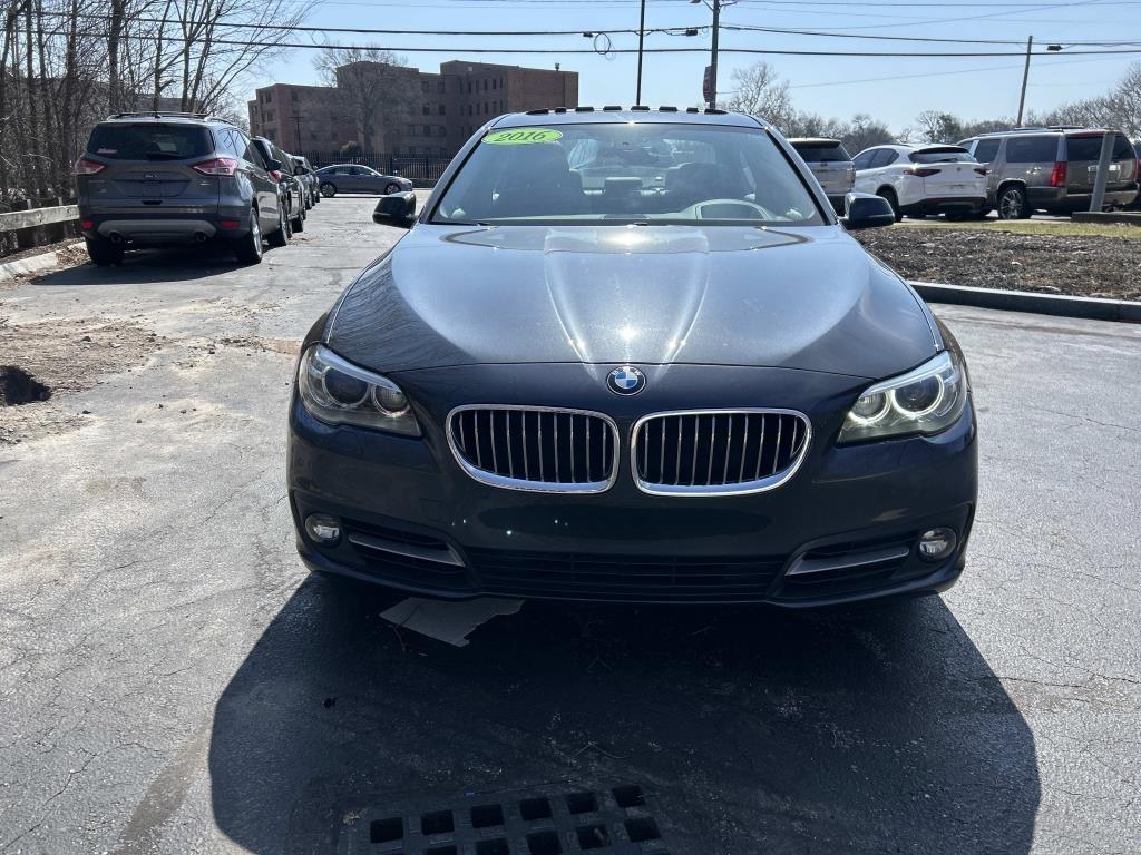 BMW 5-Series  2016