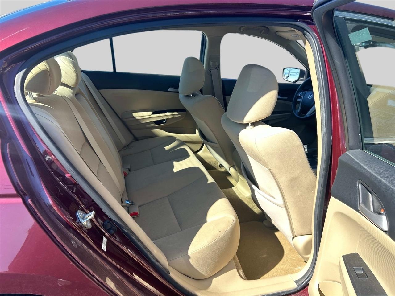 Honda Accord 4dr I4 Auto LX 2012