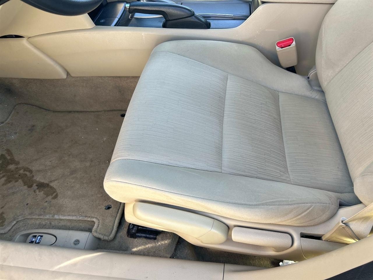 Honda Accord 4dr I4 Auto LX 2012