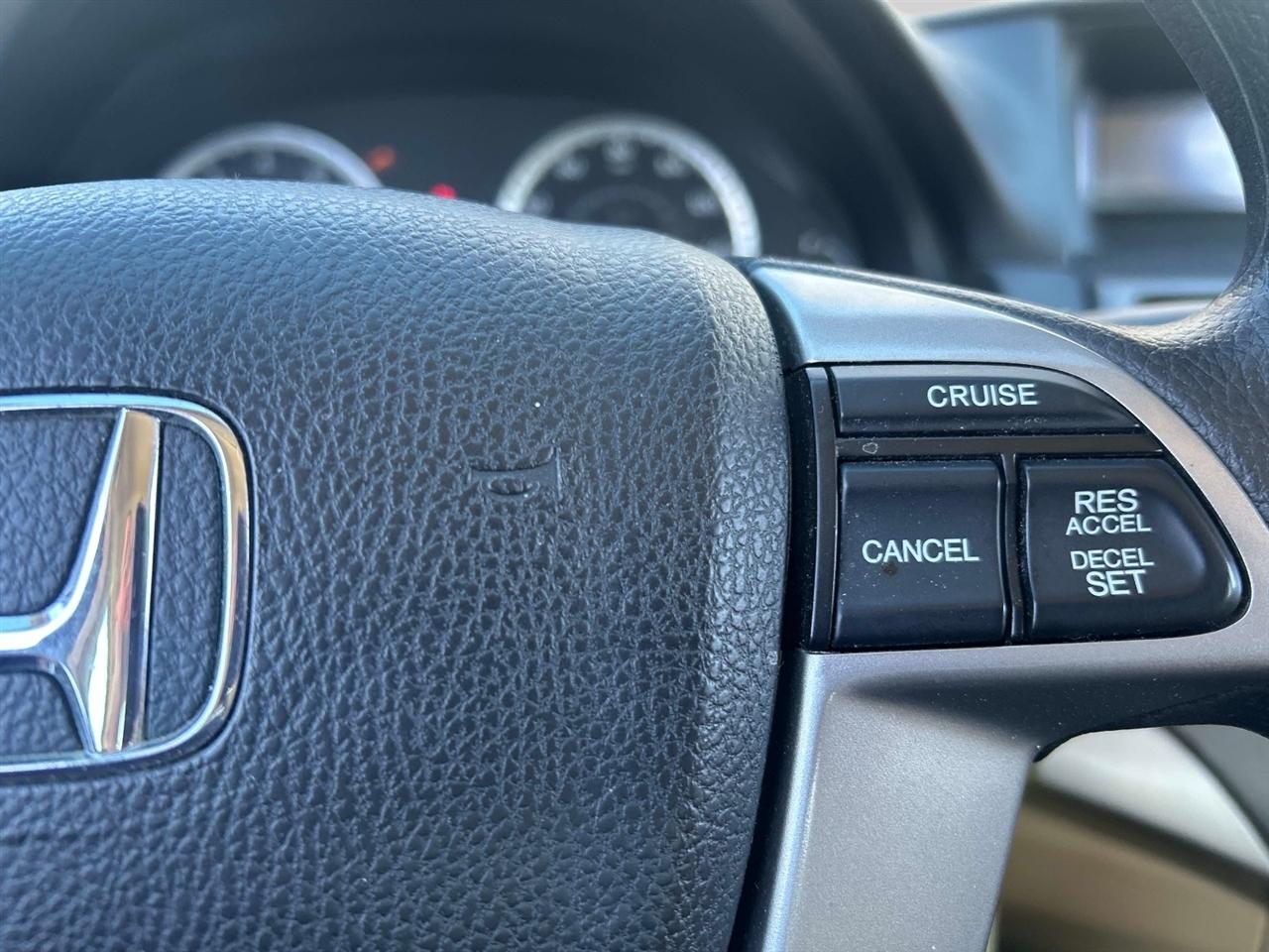 Honda Accord 4dr I4 Auto LX 2012