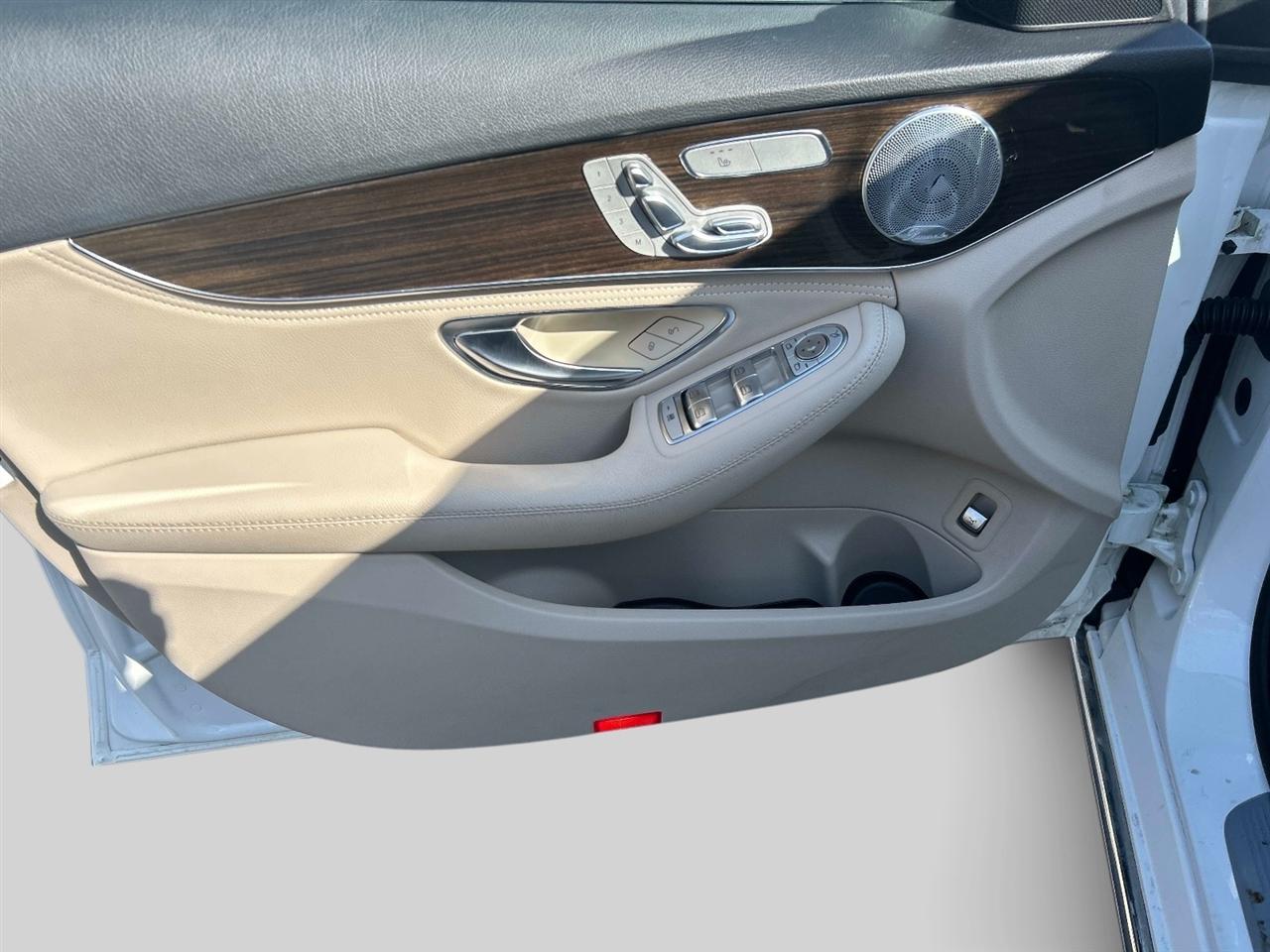 Mercedes-Benz C-Class  2015