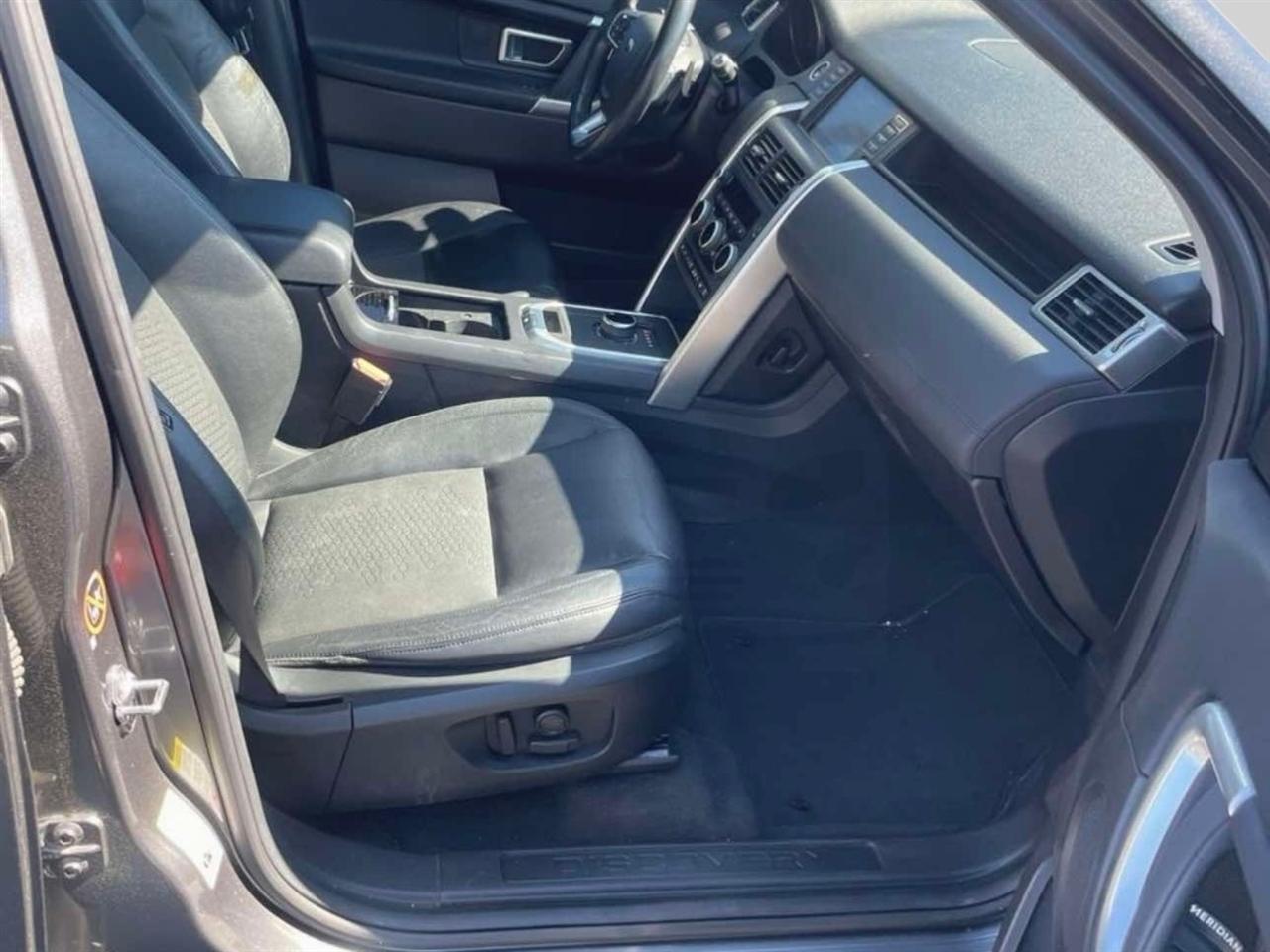 Land Rover Discovery Sport  2017