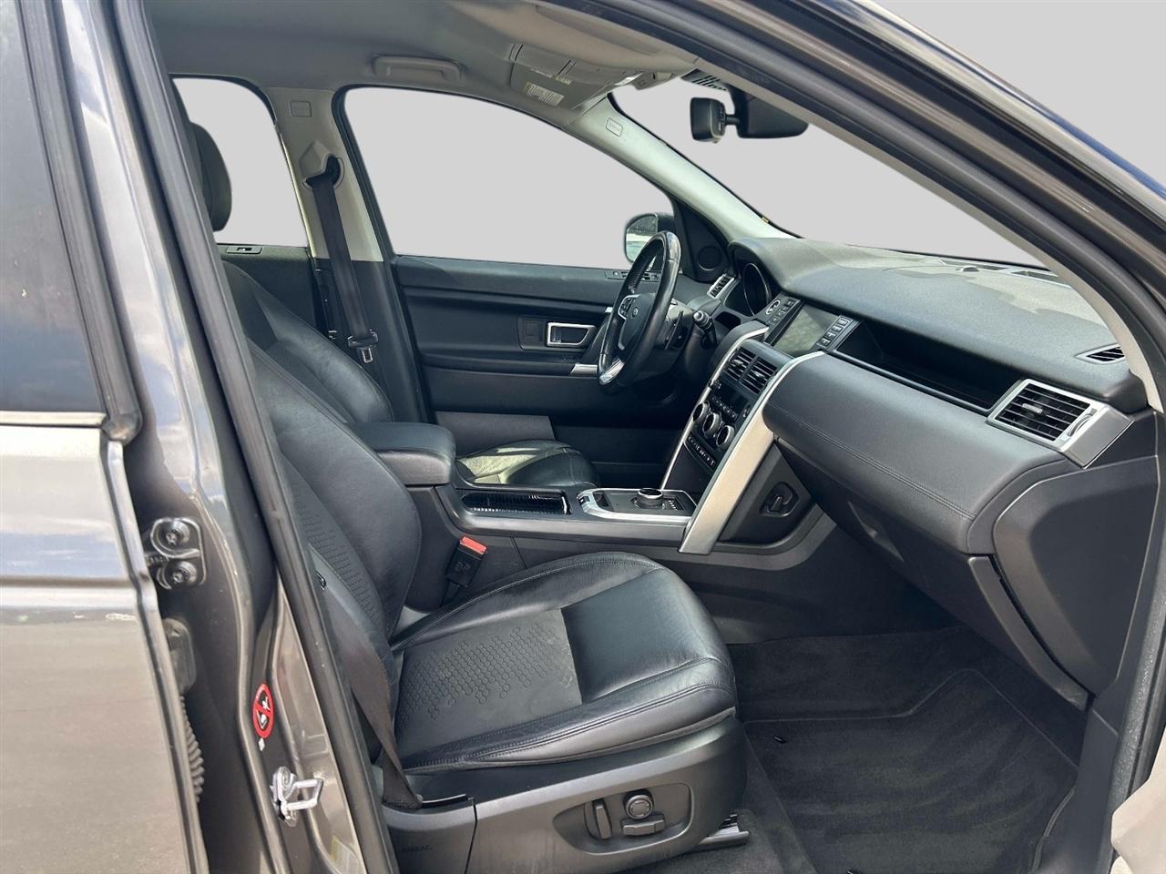 Land Rover Discovery Sport  2017