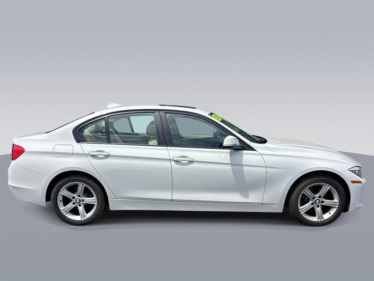 BMW 3-Series 4dr Sdn 328i xDrive AWD SULEV 2014