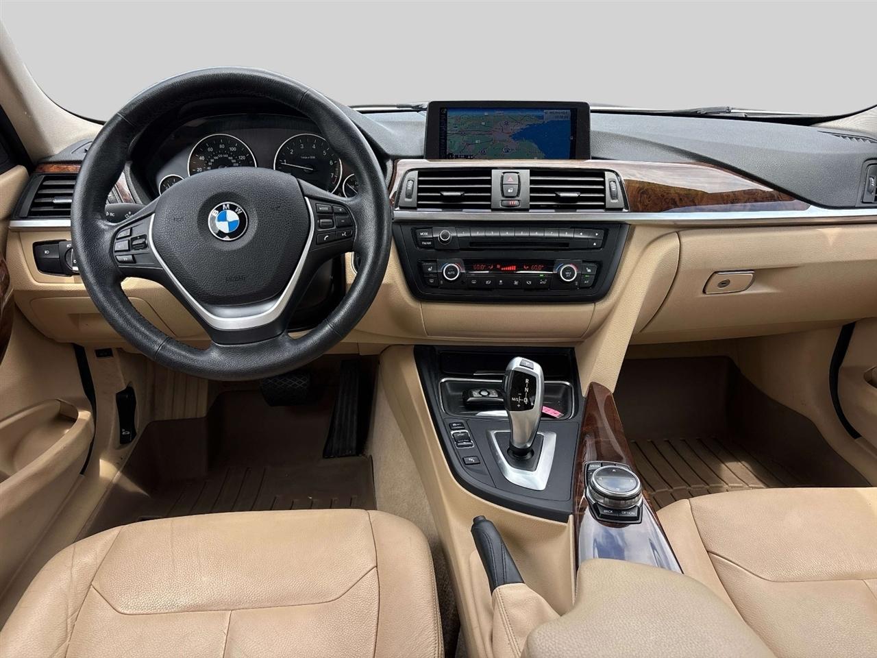 BMW 3-Series 4dr Sdn 328i xDrive AWD SULEV 2014
