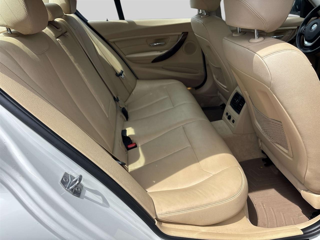 BMW 3-Series 4dr Sdn 328i xDrive AWD SULEV 2014