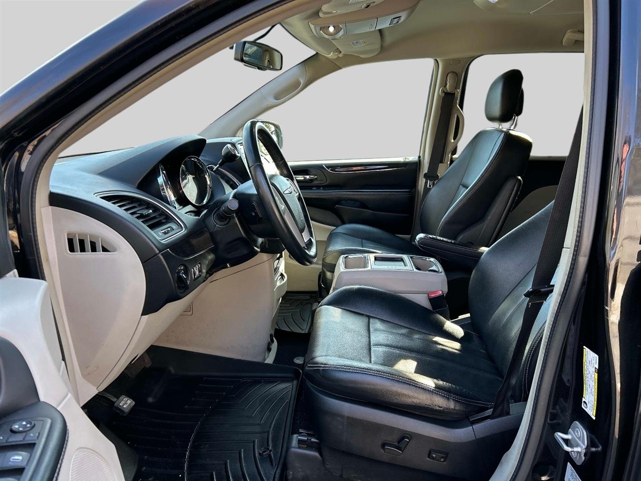 Chrysler Town & Country  2015