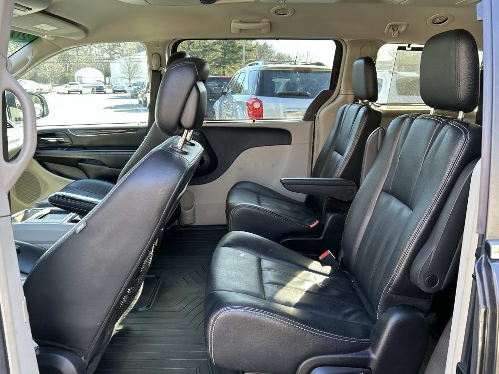 Chrysler Town & Country 4dr Wgn Touring 2015