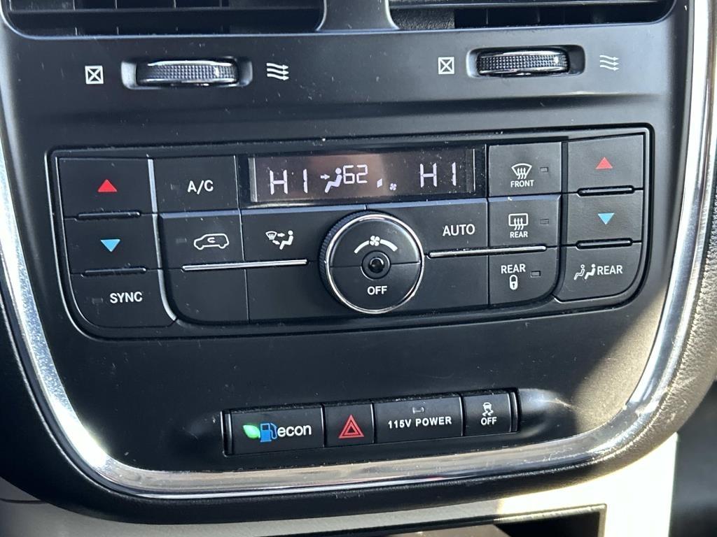 Chrysler Town & Country 4dr Wgn Touring 2015