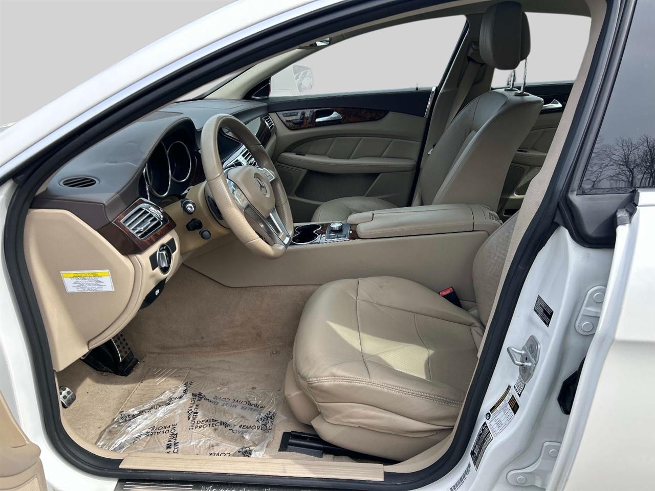 Mercedes-Benz CLS-Class 4dr Sdn CLS 550 RWD 2014