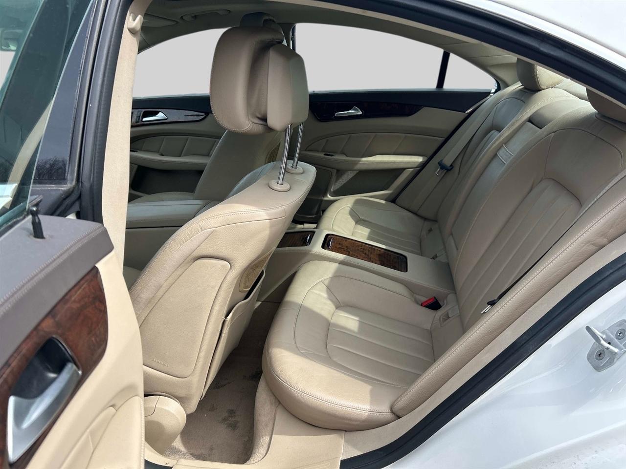 Mercedes-Benz CLS-Class 4dr Sdn CLS 550 RWD 2014