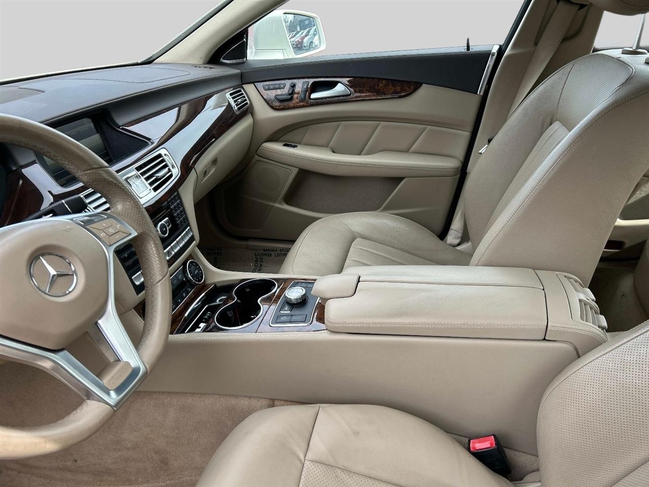 Mercedes-Benz CLS-Class 4dr Sdn CLS 550 RWD 2014