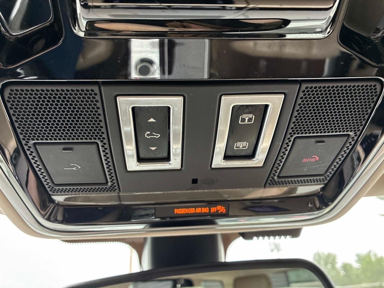 Land Rover Range Rover 4WD 4dr HSE 2015
