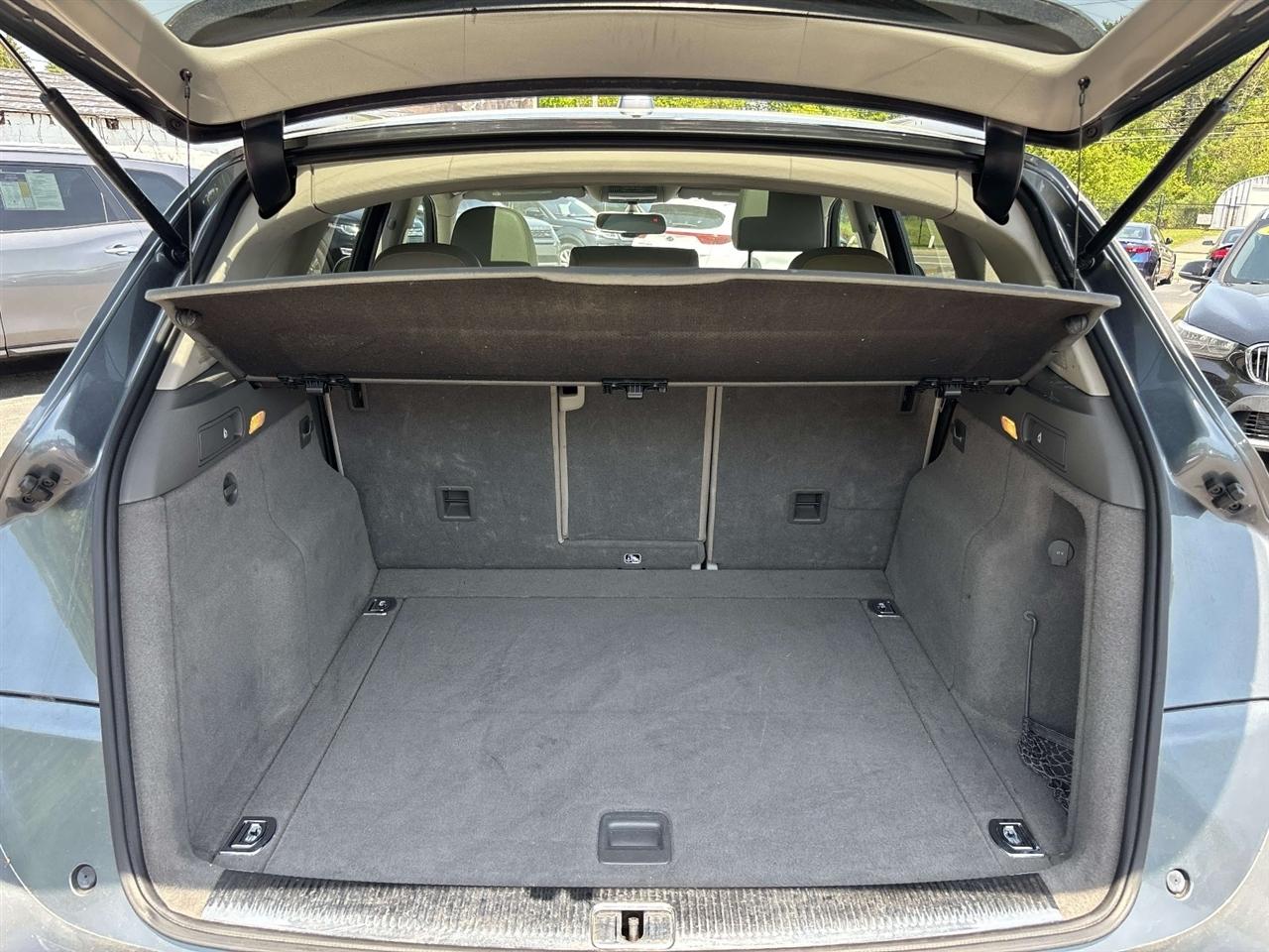 Audi Q5  2012
