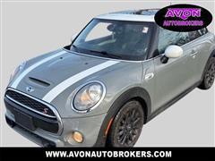 2017 MINI Cooper 