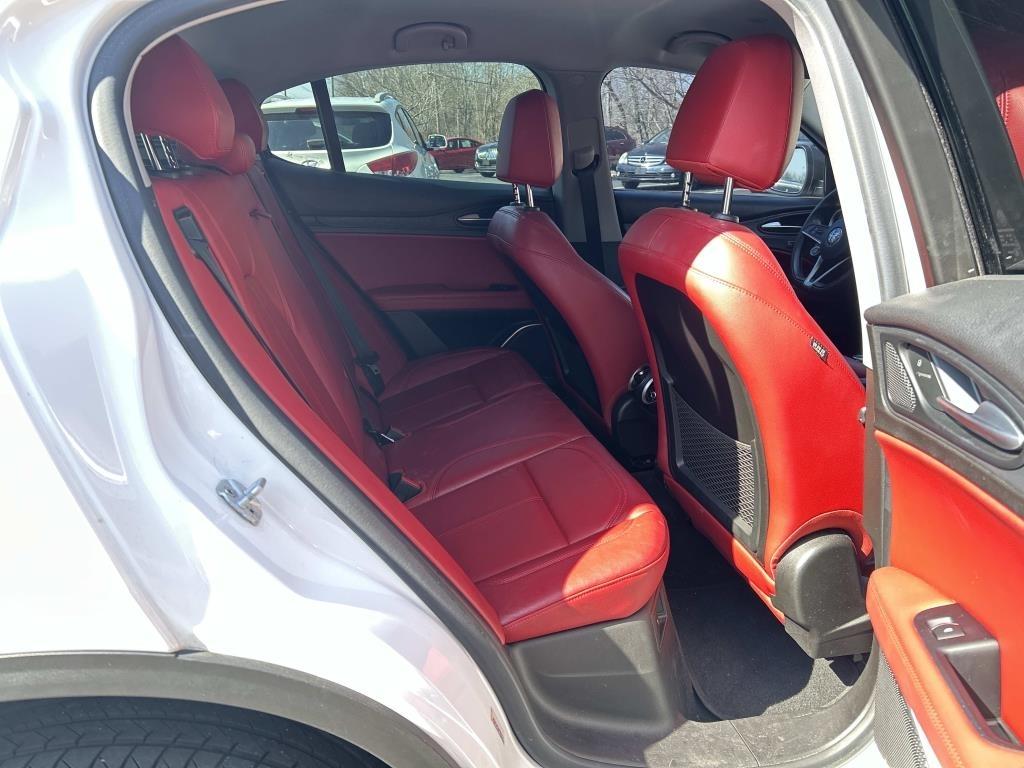 Alfa Romeo Stelvio  2019