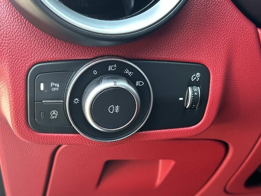 Alfa Romeo Stelvio  2019