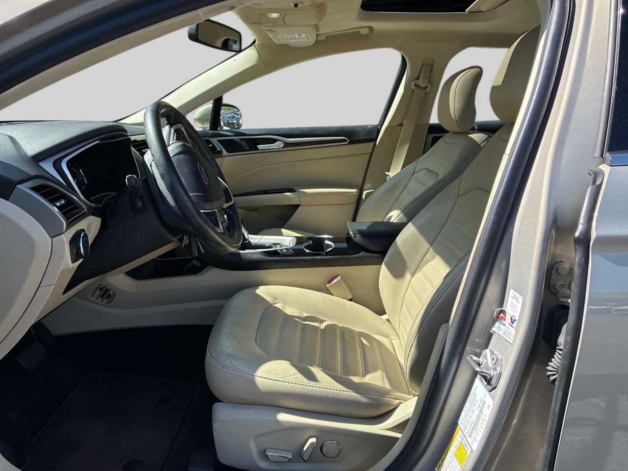 Ford Fusion 4dr Sdn SE FWD 2015