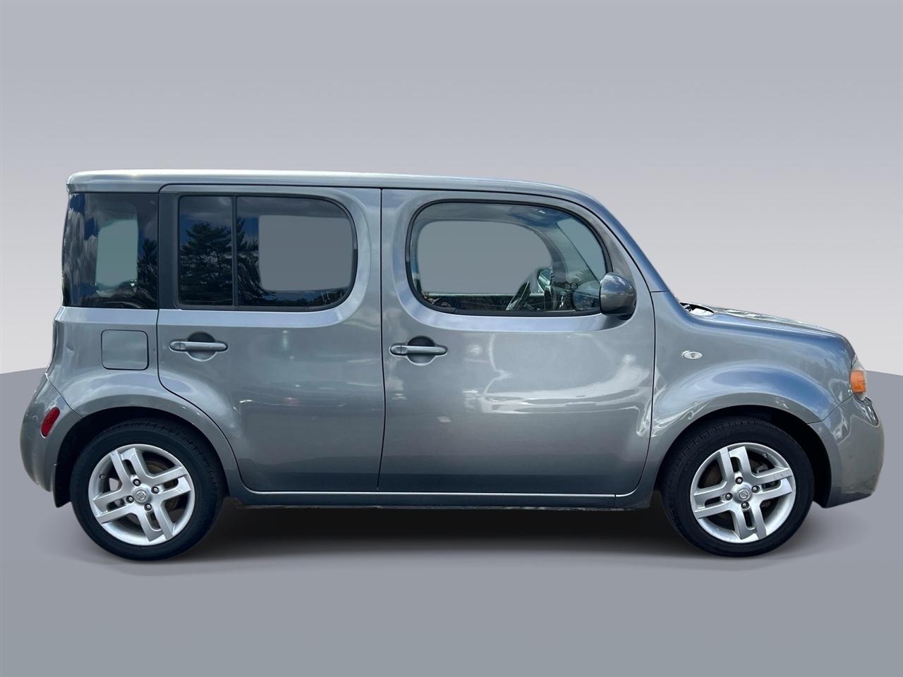 Nissan Cube 5dr Wgn I4 CVT 1.8 SL 2011