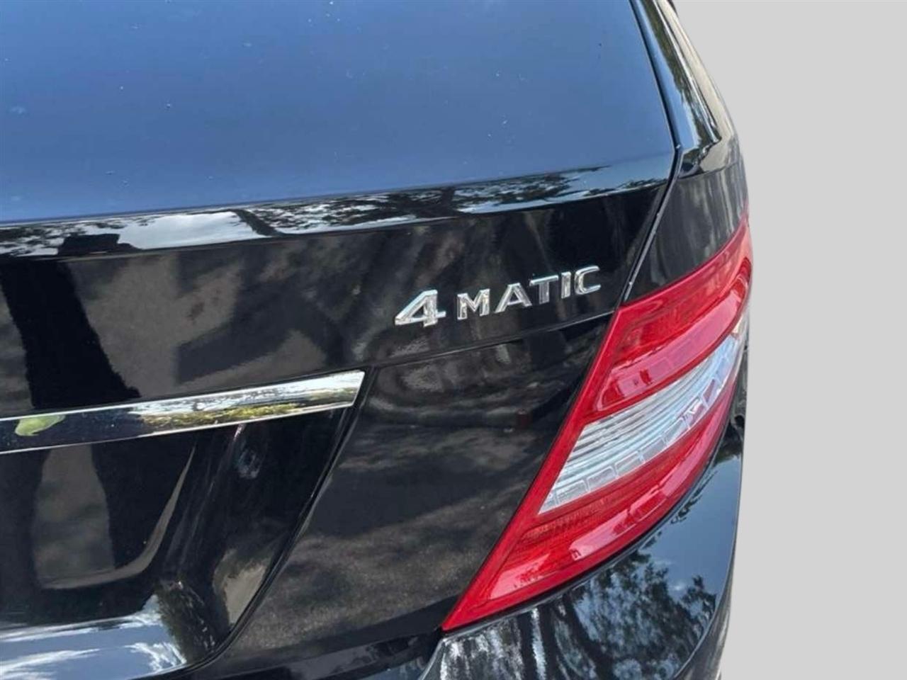 Mercedes-Benz C-Class  2009