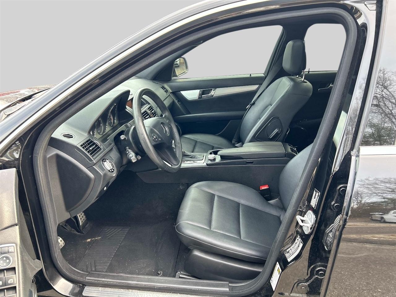 Mercedes-Benz C-Class  2009