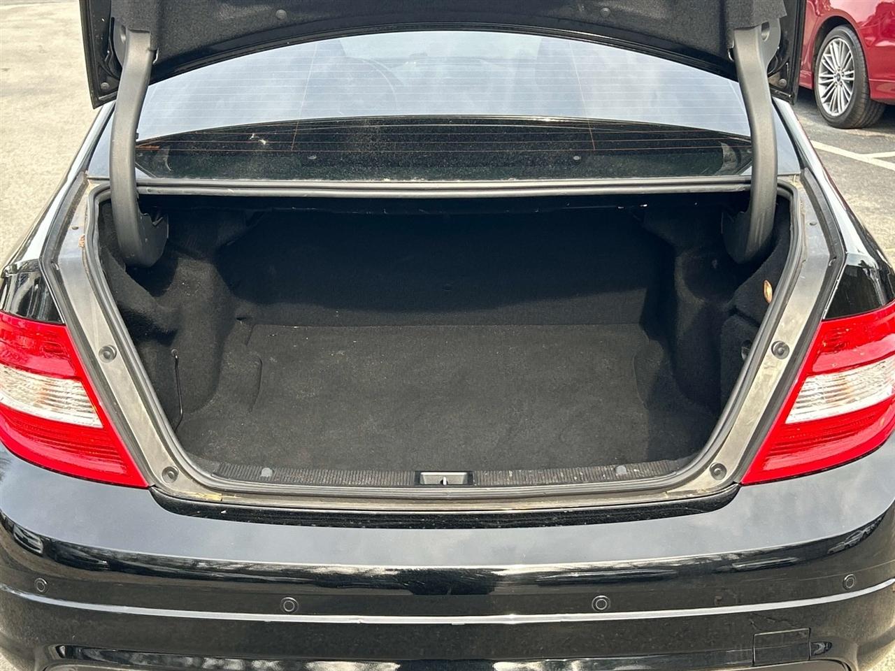 Mercedes-Benz C-Class  2009