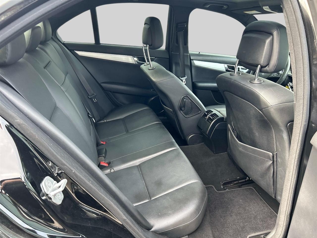 Mercedes-Benz C-Class  2009