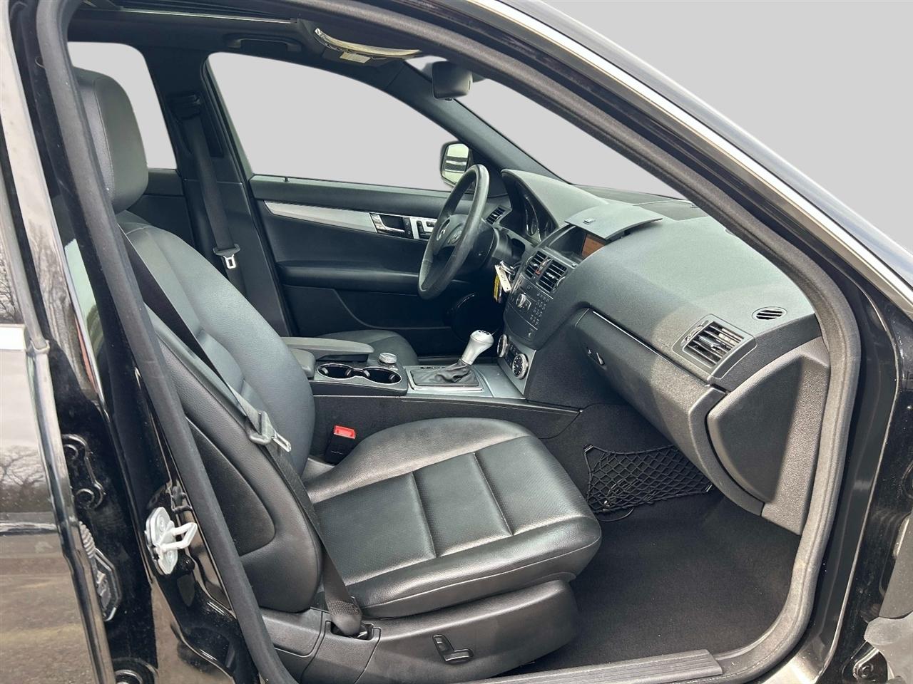 Mercedes-Benz C-Class  2009