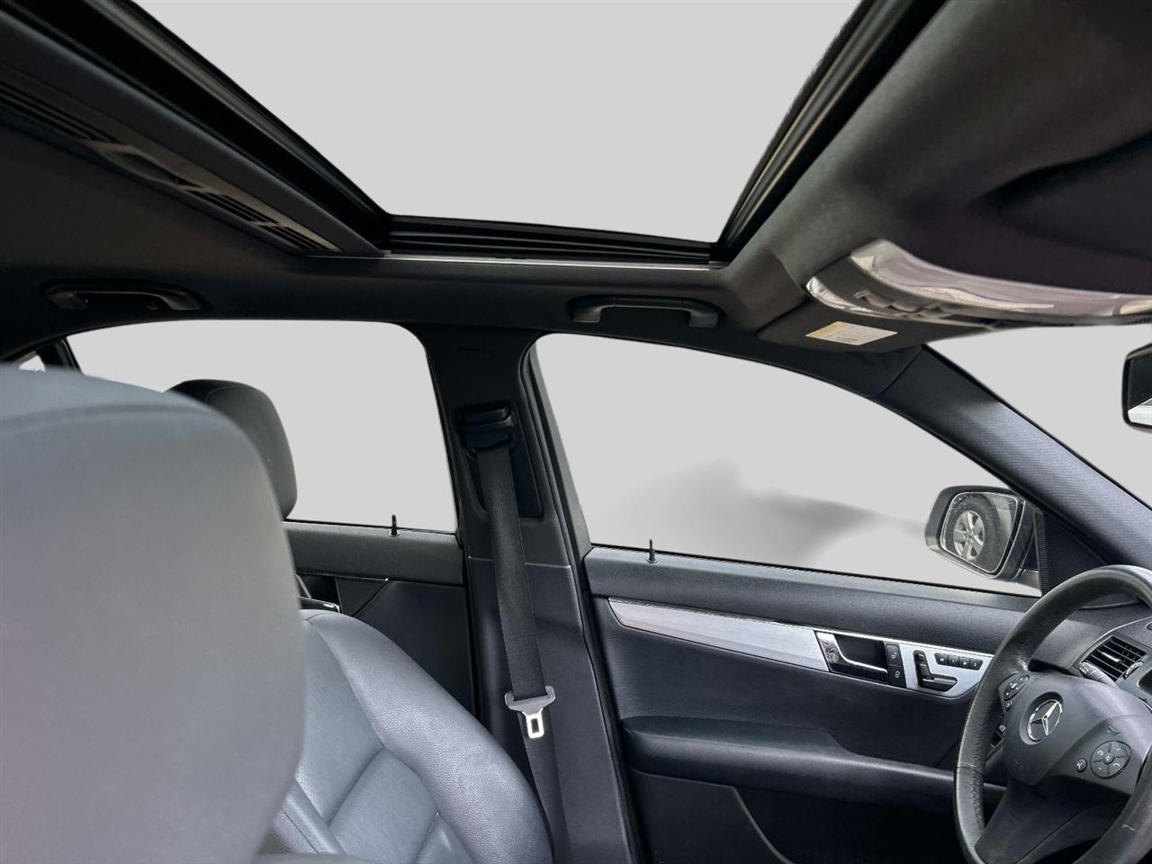 Mercedes-Benz C-Class  2009