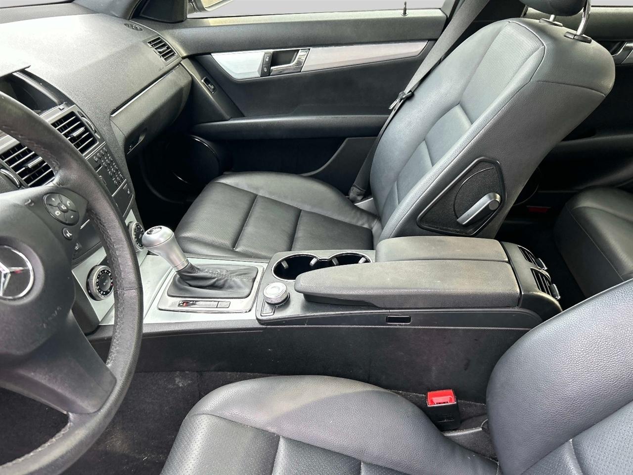 Mercedes-Benz C-Class  2009