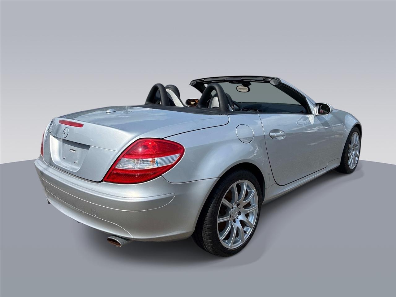 Mercedes-Benz SLK 2dr Roadster 3.5L 2007