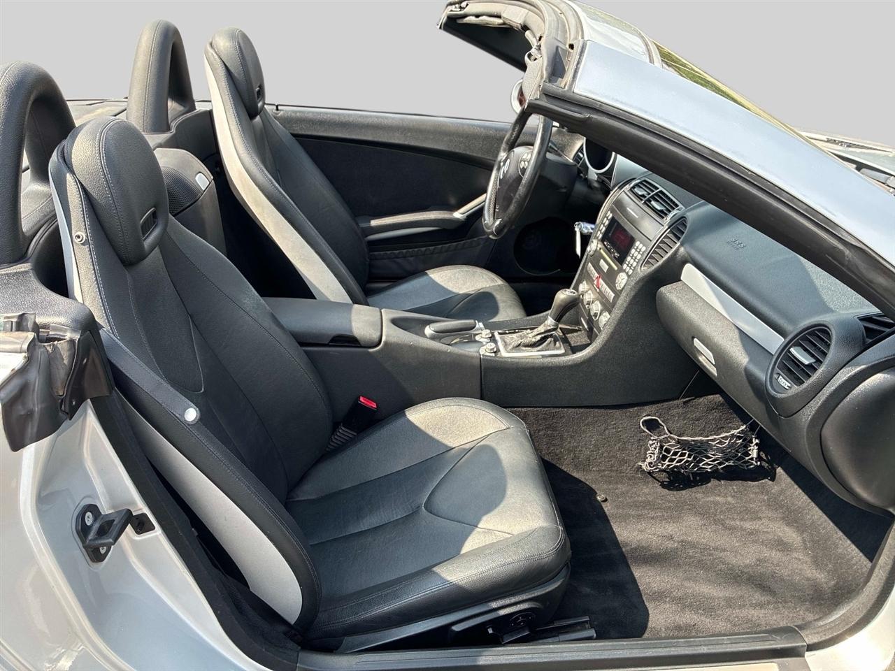 Mercedes-Benz SLK 2dr Roadster 3.5L 2007