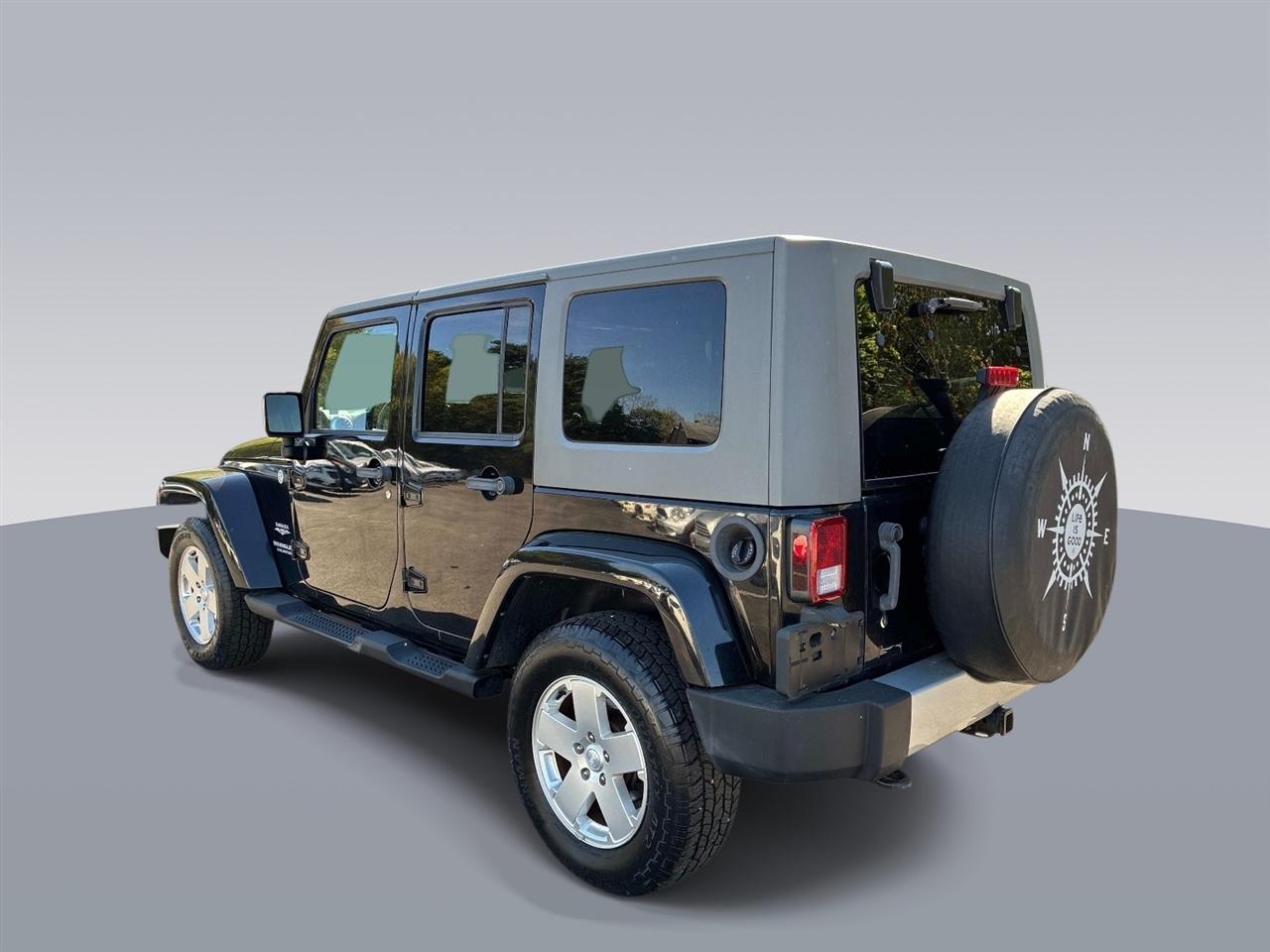 Jeep Wrangler 4WD 4dr Sahara 2010