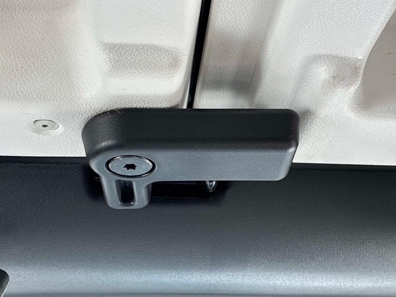Jeep Wrangler 4WD 4dr Sahara 2010