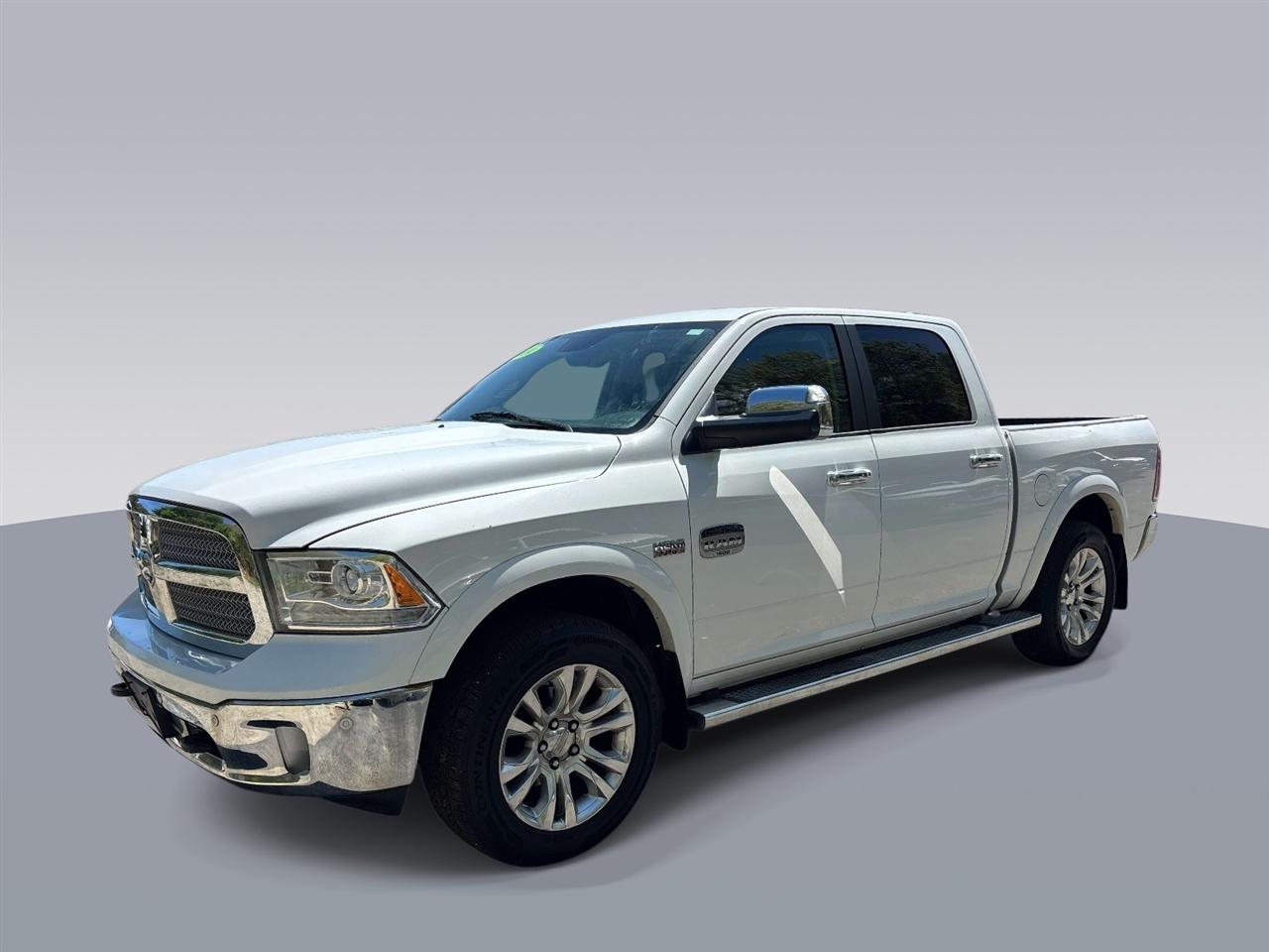 RAM 1500 4WD Crew Cab 140.5" Longhorn 2014