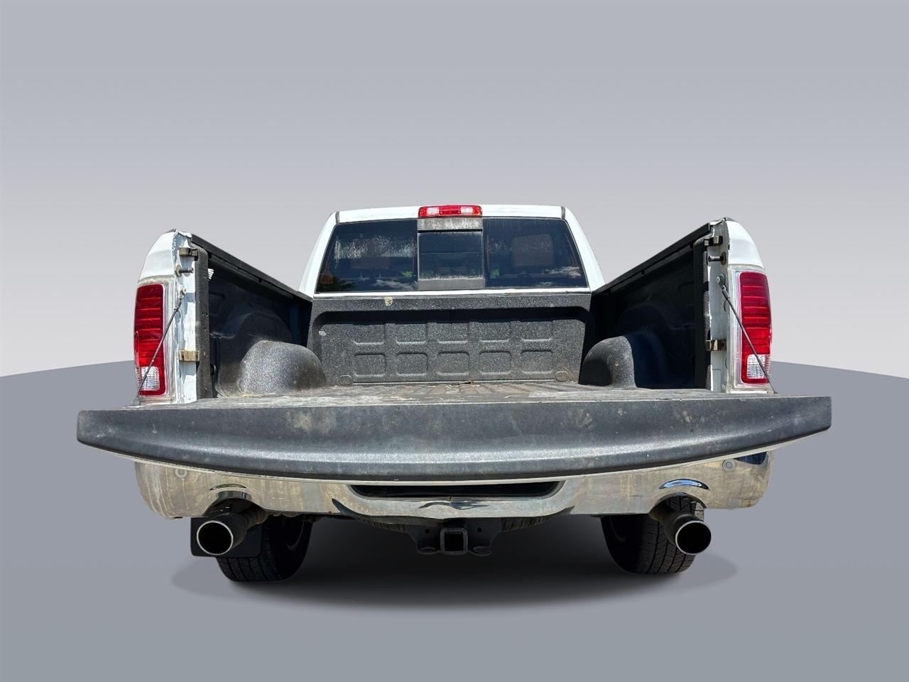 RAM 1500 4WD Crew Cab 140.5" Longhorn 2014