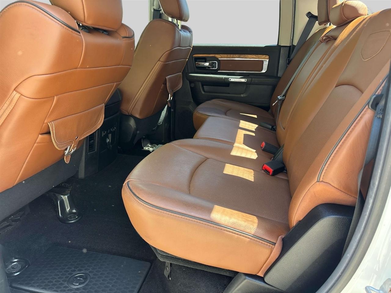 RAM 1500 4WD Crew Cab 140.5" Longhorn 2014