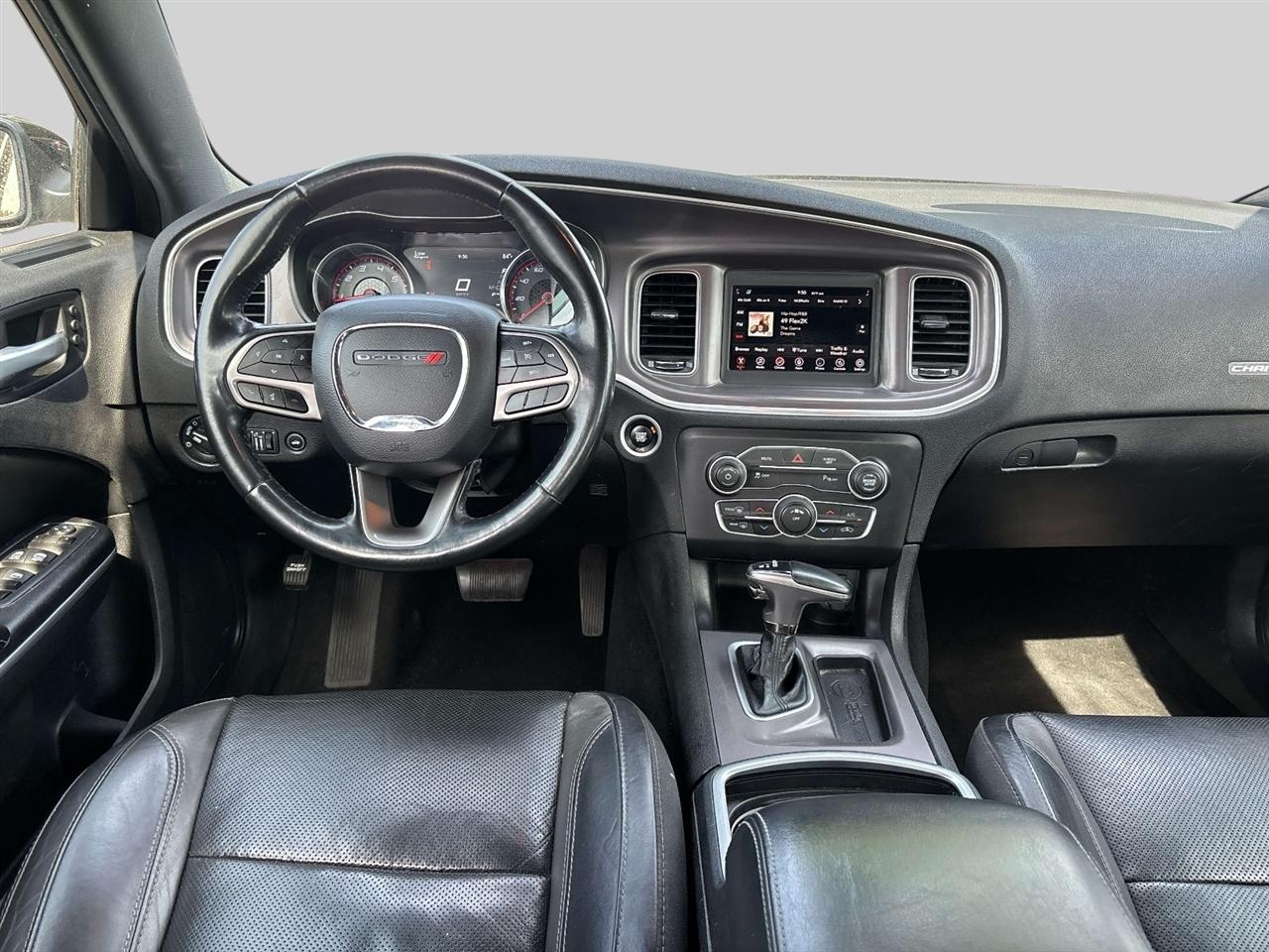 Dodge Charger SXT RWD 2020
