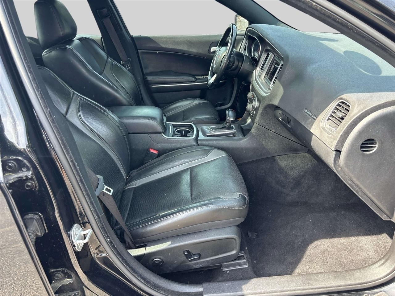 Dodge Charger SXT RWD 2020
