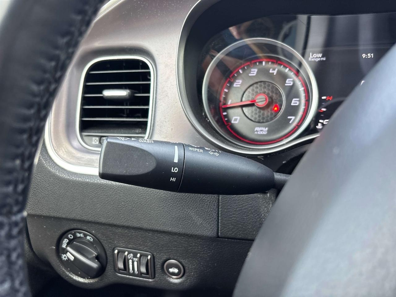Dodge Charger SXT RWD 2020