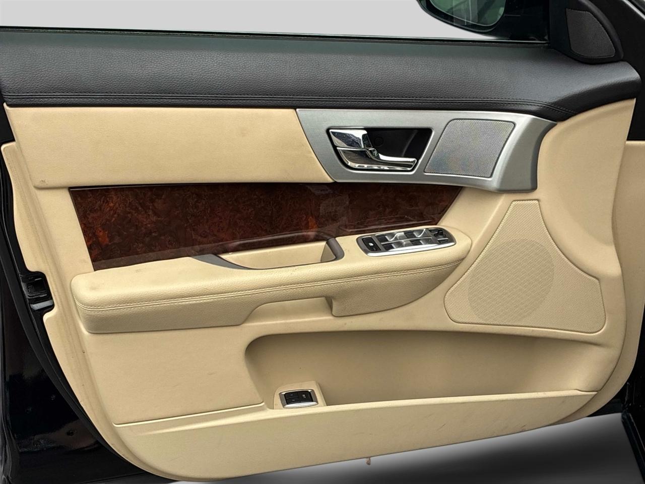 Jaguar XF-Series  2012