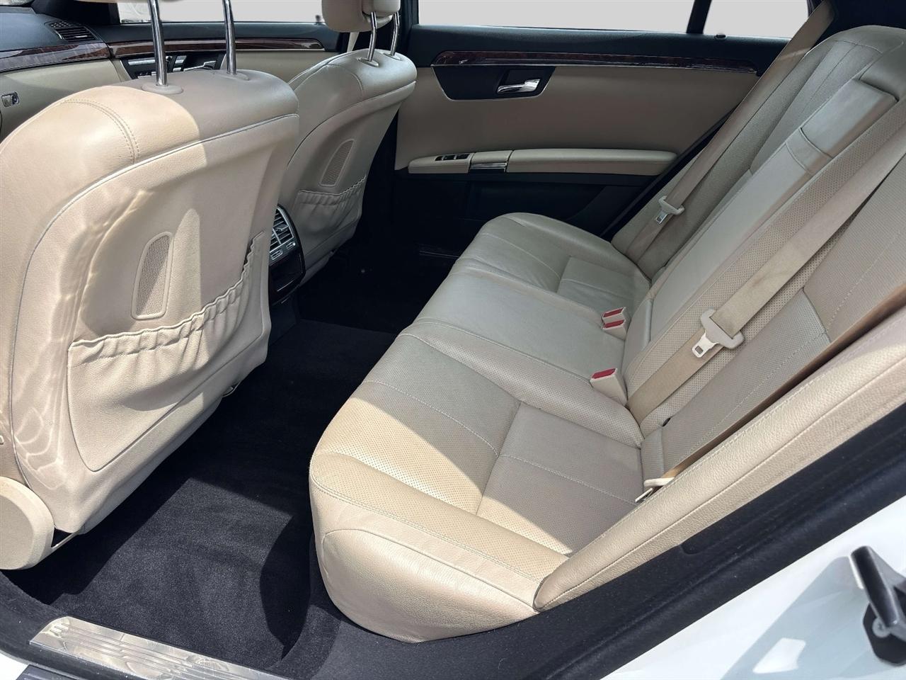Mercedes-Benz S-Class 4dr Sdn 5.5L V8 4MATIC 2009
